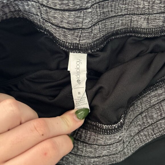 Ideology Womens Medium M Running Shorts Black Gray Workout Gym Yoga Activewear - Picture 3 of 6